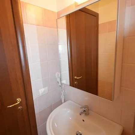 Leonardo House 3 Varenna