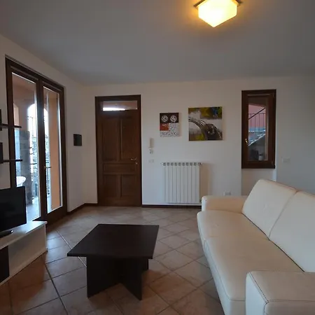 Leonardo House 3 Varenna
