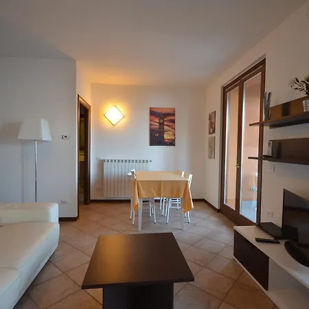 Leonardo House 3 * Varenna