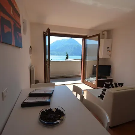 Leonardo House 3 Apartamento Varenna